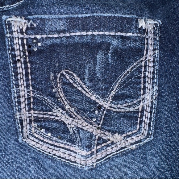 Maurice’s Women’s jeans SZ 7/8R Blue Dark Wash Fading Whiskering Low Rise 💖 - Picture 4 of 8